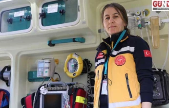 Paramedik Meryem Koç, vakalara en hızlı şekilde müdahale etmek için çalışıyor