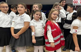 Plevne İlkokulu Öğrencilerinden Kızılay Haftası Duyarlılığı