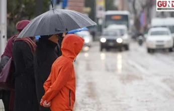 Sağanak yağış vatandaşları hazırlıksız yakaladı
