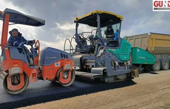 Sezer, 'Köylerimizi grup yollarından başlayarak sıcak asfaltta buluşturmak istiyoruz'