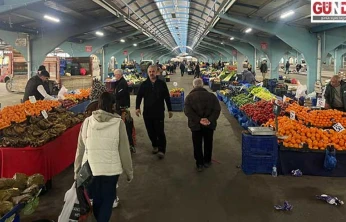 Tezgâhlar yerli ürünlerle doldu