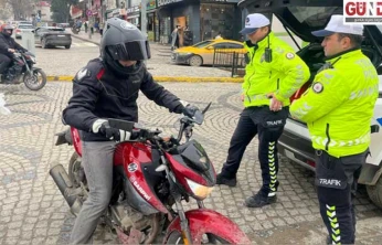 Trafik ekiplerinden motosiklet sürücülerine sıkı denetim