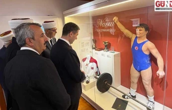 Vali Sezer, 'Cep Herkülü' Naim Süleymanoğlu'nun Bulgaristan'daki Anma Törenlerine Katılım Sağladı