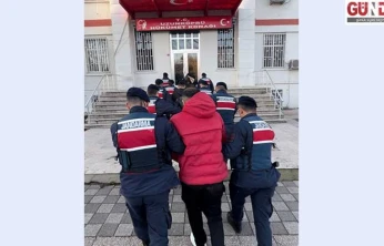 Yurt dışına kaçmaya çalışırken yakalanan 5 şüpheli tutuklandı