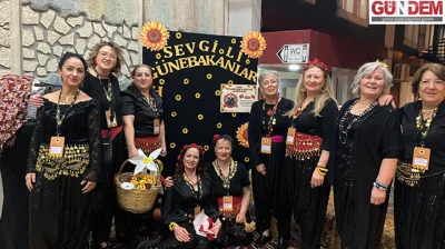 Darbuka grubunun 'Şalvar Gecesi' renkli görüntülere sahne oldu