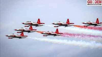 Türk Yıldızları 26 Ekim'de Edirne'de Gösteri Uçuşunda