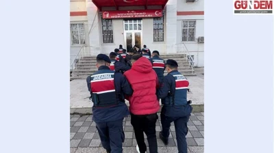 Yurt dışına kaçmaya çalışırken yakalanan 5 şüpheli tutuklandı