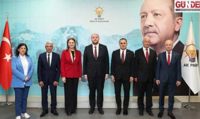 AK Parti Meriç İlçe Başkanlığı'nda bayrak değişimi