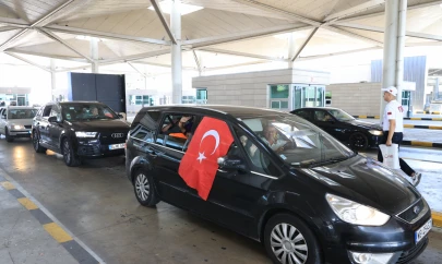 Gurbetçiler sınır kapısında 'hızlı geçişten' memnun