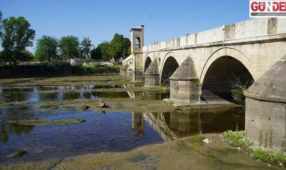 Tunca Nehri Dip Seviyede Akıyor