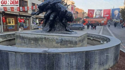 Aman Özgür Başkan görmesin!