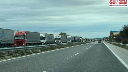 Bulgaristan sınırında tır yoğunluğu artıyor