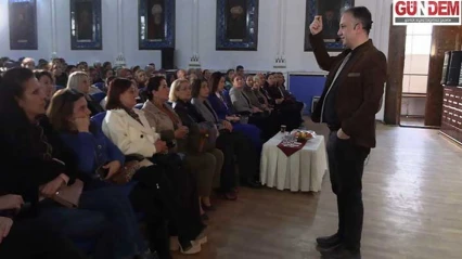 'Çocuklar ekranla değil, ilgiyle büyümeli'