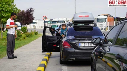 Kapıkule'de yoğunluk sürüyor
