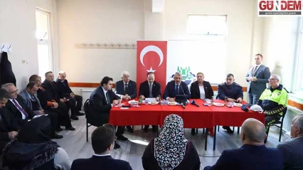 Muhtarlardan Vali Sezer'e köylerdeki yatırımlar için teşekkür