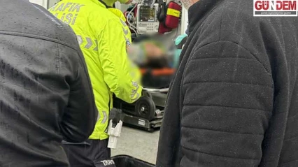 Otomobille çarpışan motosiklet sürücüsü yaralandı