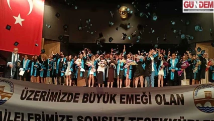 Meslek Yüksekokulu'nda mezuniyet coşkusu yaşandı