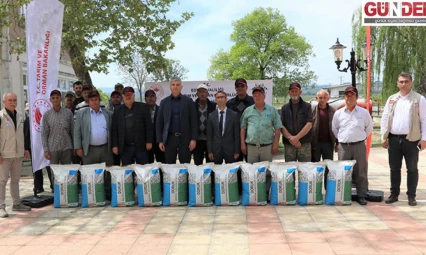 114 üreticiye 8 bin 700 kilogram kuru fasulye tohumu dağıtıldı