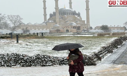 Kar Edirne'de etkisini sürdürüyor