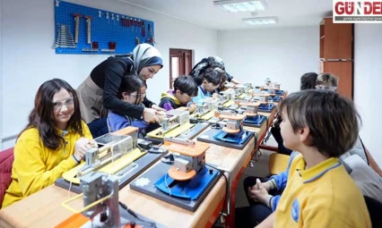 Öğrenciler 'Kütüphanelerdeyiz' etkinliğiyle bilgilerini beceriye dönüştürüyor