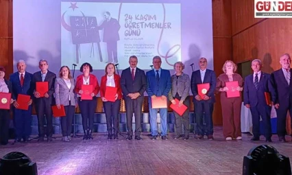 'Öğretmenler sevginin, merhametin ve bilginin kumandanlarıdır'