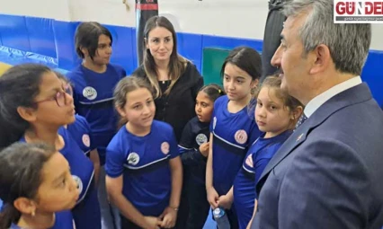 Vali Yunus Sezer, 'Bu Yıl 14 Bin Öğrenciye Ulaştık'