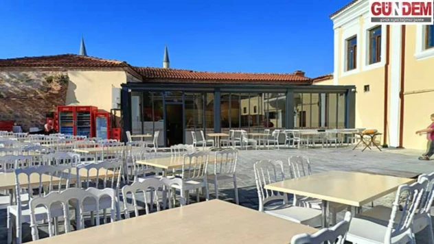 Aslına uygun şekilde ihya edilen Dinar'ın dükkânı yeniden hizmete açıldı