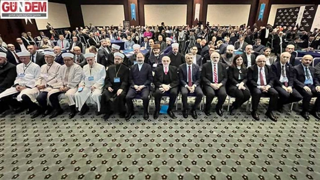 Balkan Ülkelerinden İslam Âlimleri Edirne'de Bir Araya Geldi