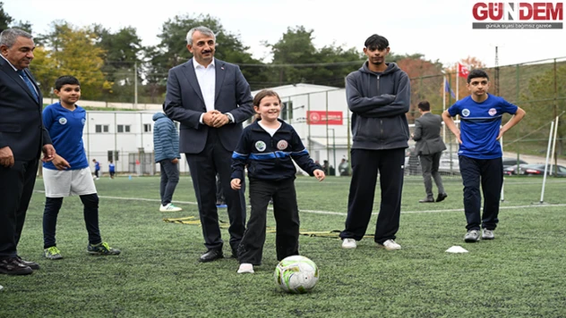 Edirne Valisi Sezer, sporla buluşturulan öğrencilerle bir araya geldi