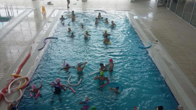 Lalapaşalı çocukların yüzme keyfi