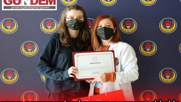 TED Edirne Koleji'nden 15 Temmuz Şehitlerine Mektup yarışmasında birincilik