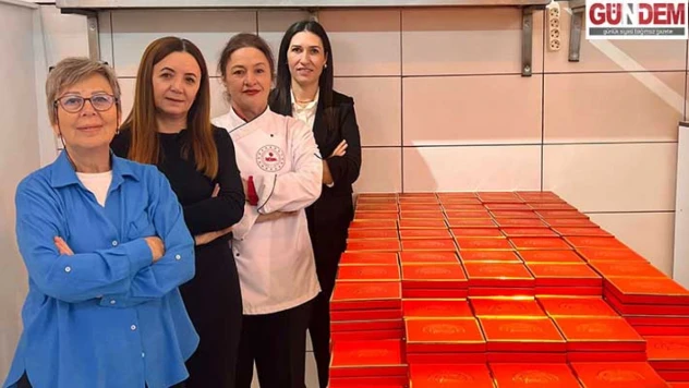 İpsalalı kadınların hazırladığı çikolatalar öğretmenlere hediye edildi