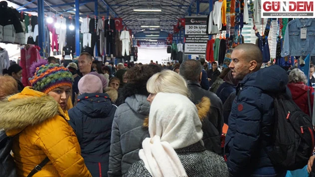 Kalabalık, Ulus Pazarı esnafını sevindirdi