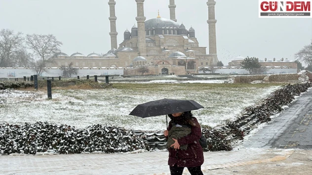 Kar Edirne'de etkisini sürdürüyor