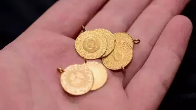 Oğlunun kız arkadaşından şikayetçi oldu