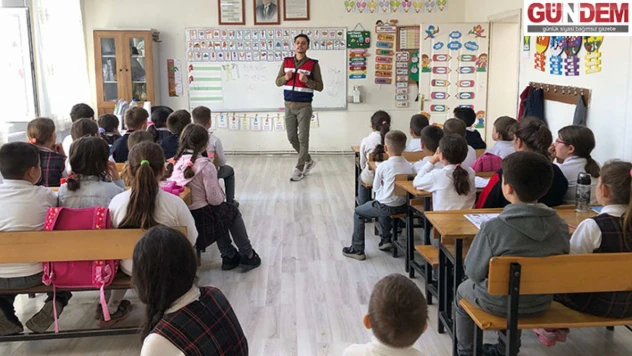 Öğrencilere siber zorbalık hakkında bilgilendirme yapıldı