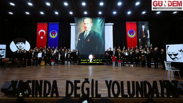 TED Edirne Koleji'nde 10 Kasım Atatürk'ü anma programı düzenlendi