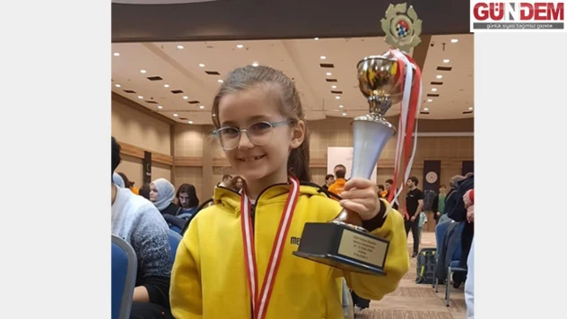 TED Edirne Koleji öğrencisi milli takıma seçildi