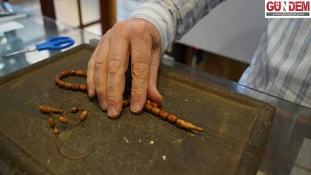 Tesbihlere duyduğu ilgiyi zamanla mesleği önemli bir parçası haline getirdi