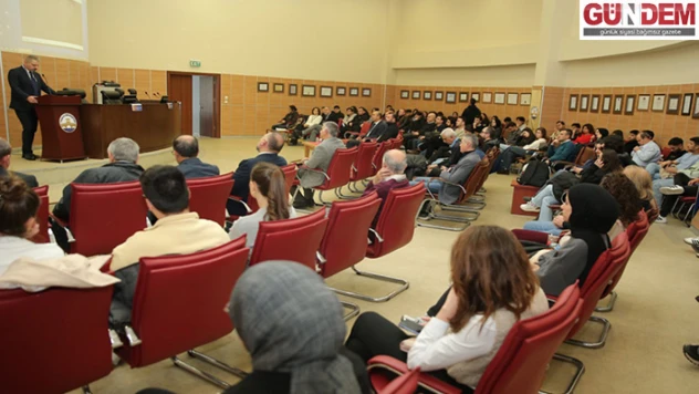 Üniversiteden anlamlı panel