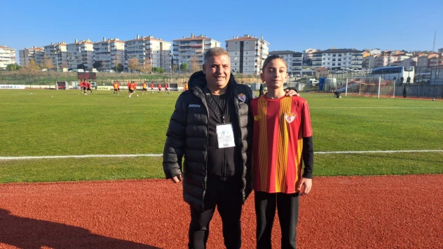 Yaşı küçük desteği büyük