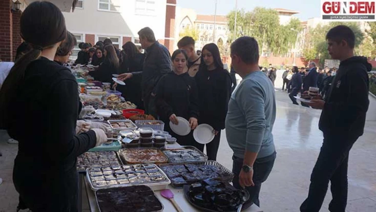 Genç aşçılardan Gazze için dayanışma sofrası