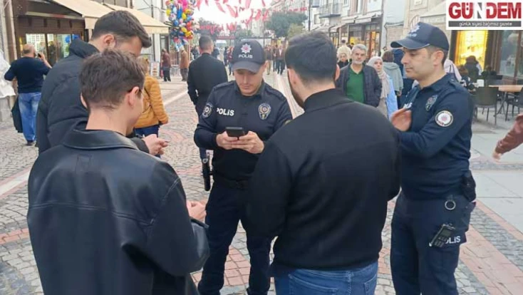 Kalabalığa karşı polis tedbiri