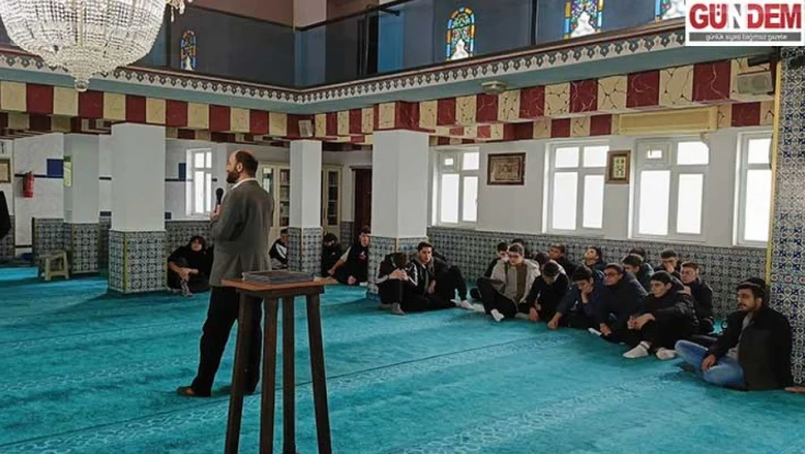 Lise öğrencilerinden, Lala Şahin Paşa Camisi’ne ziyaret