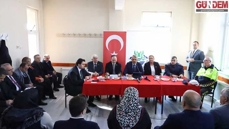 Muhtarlardan Vali Sezer'e köylerdeki yatırımlar için teşekkür