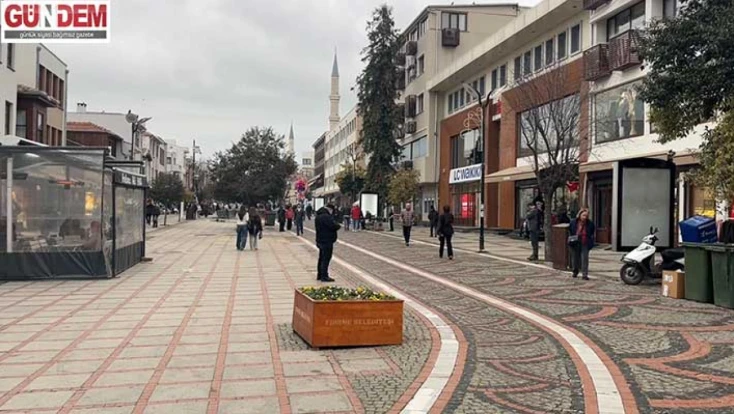 Pazarın kapatılmasına Saraçlar esnafından tepki