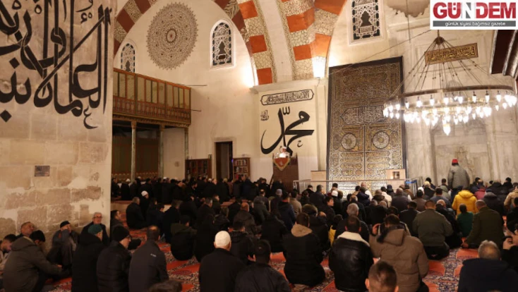 Regaip Kandili dualarla idrak edildi