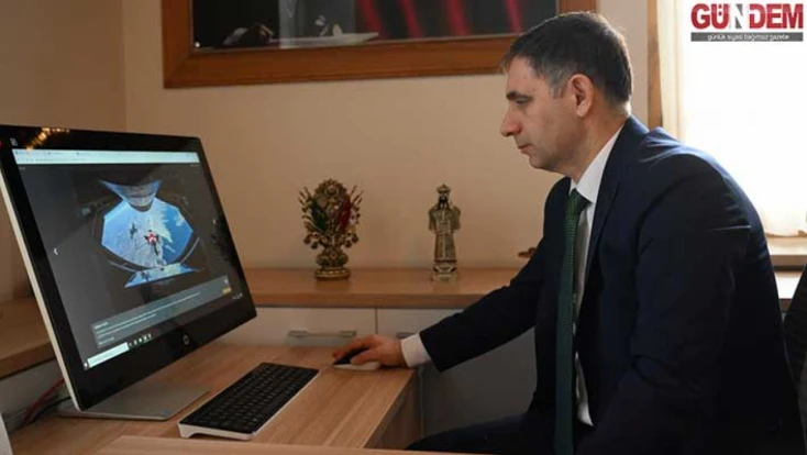 Saraç, 2025'e Damga Vuran Kareler İçin Oy Kullandı