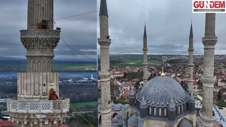 Selimiye'nin minareleri mahyalandı