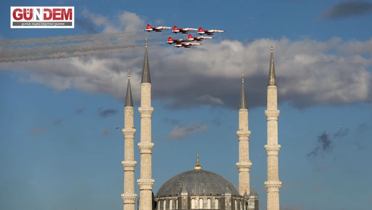 Türk Yıldızları, Edirne semalarında test uçuşu yaptı